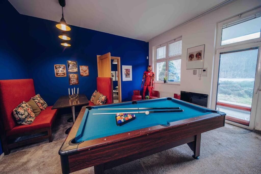 Unique Apartment With Private Pool, Cinema, Spa Praga Esterno foto